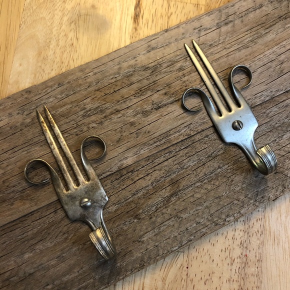 Decorative handmade bent fork coat rack - Picture 3 of 3